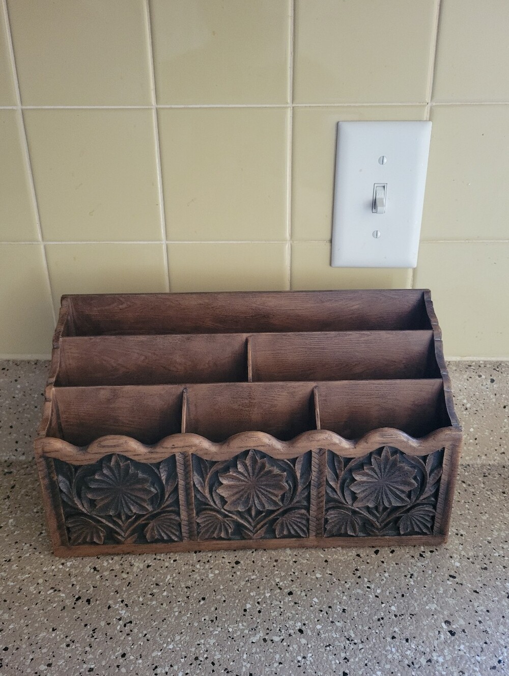 Vintage Lerner Faux Carved Wood Desk Organizer Mail Letter Caddy 6-Slot